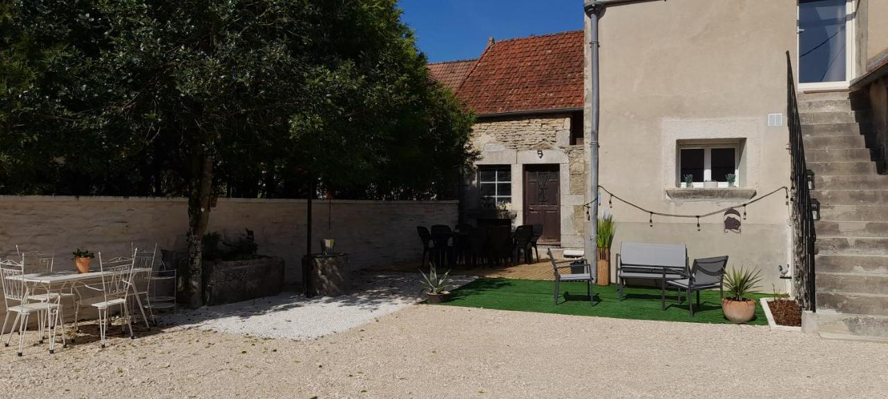 Gite Et Spa 21 Savigny-le-Sec Kültér fotó